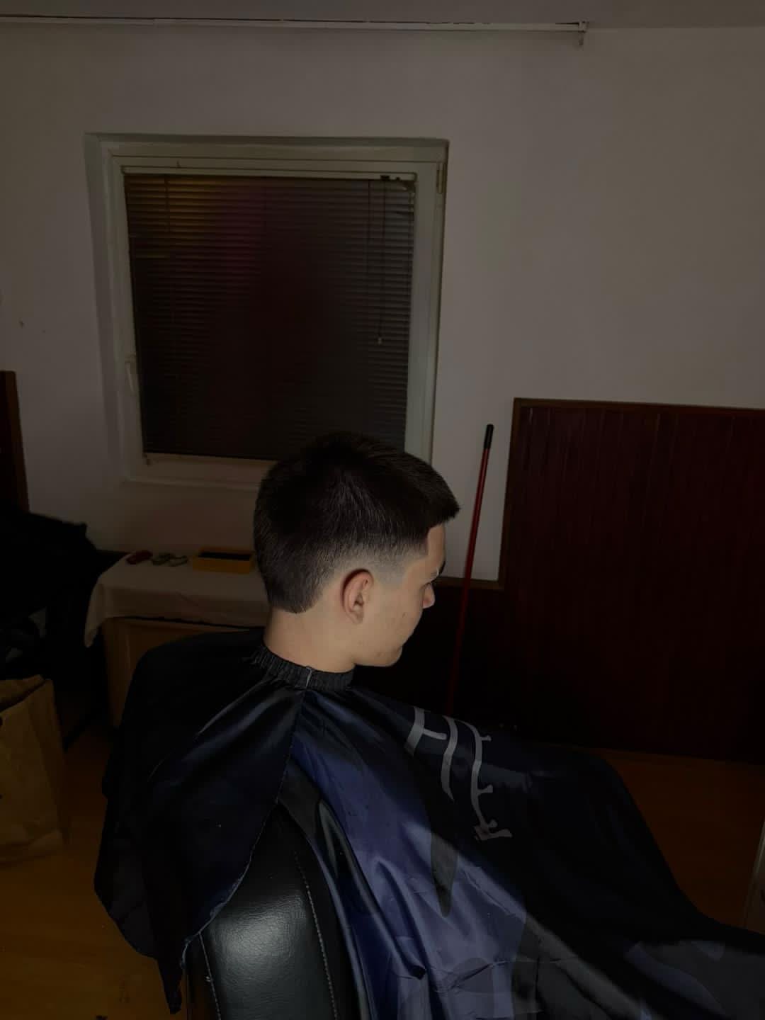 Vunke Cuts rad — fade frizura